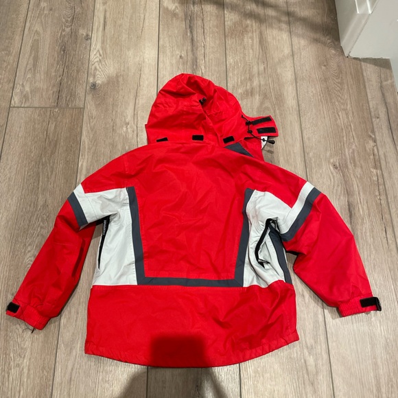 Wetskins Waterproof Jacket (Kids L/G) - Picture 3 of 3